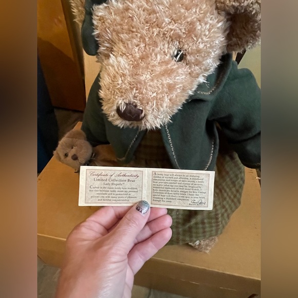 NWT Russ Collector’s Edition “Lady Elspeth” Bear - Picture 3 of 7